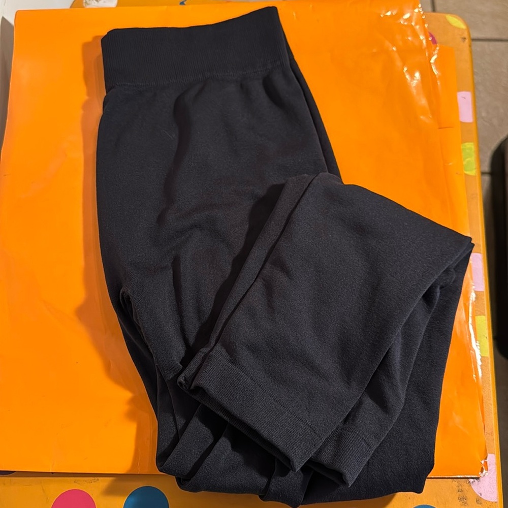 Black leggings